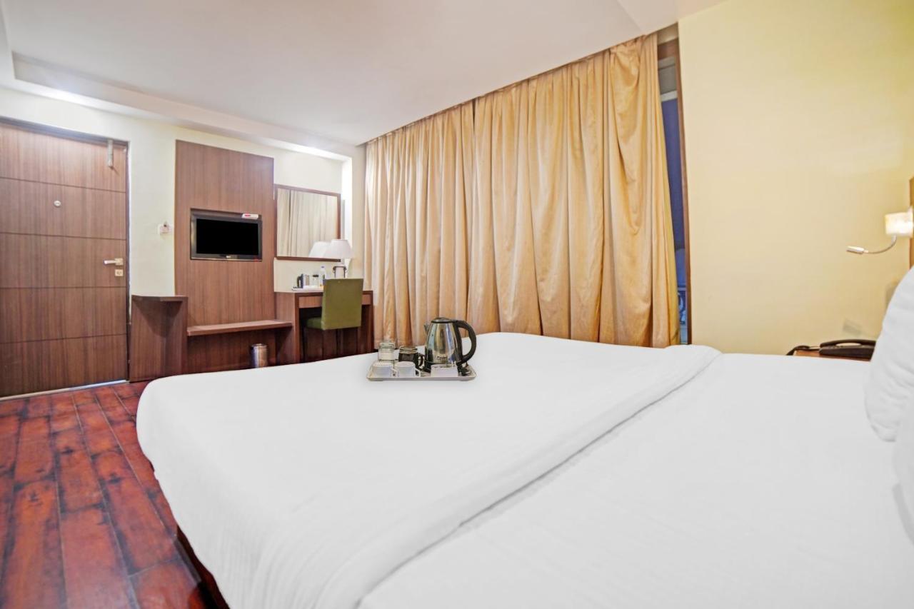 Hotel Garnet Durg Esterno foto