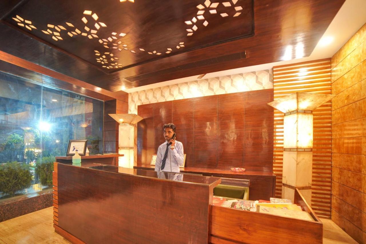 Hotel Garnet Durg Esterno foto