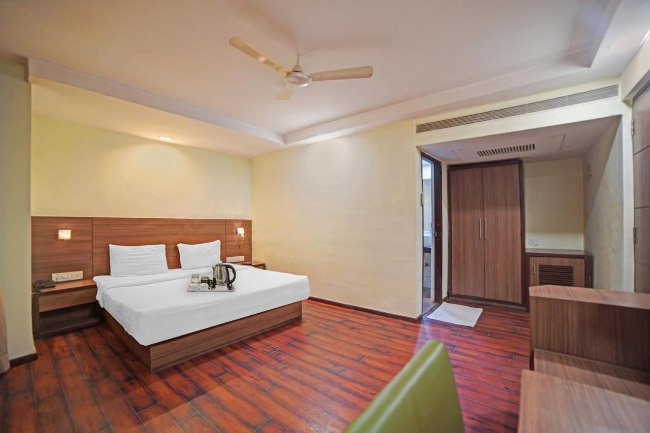 Hotel Garnet Durg Esterno foto