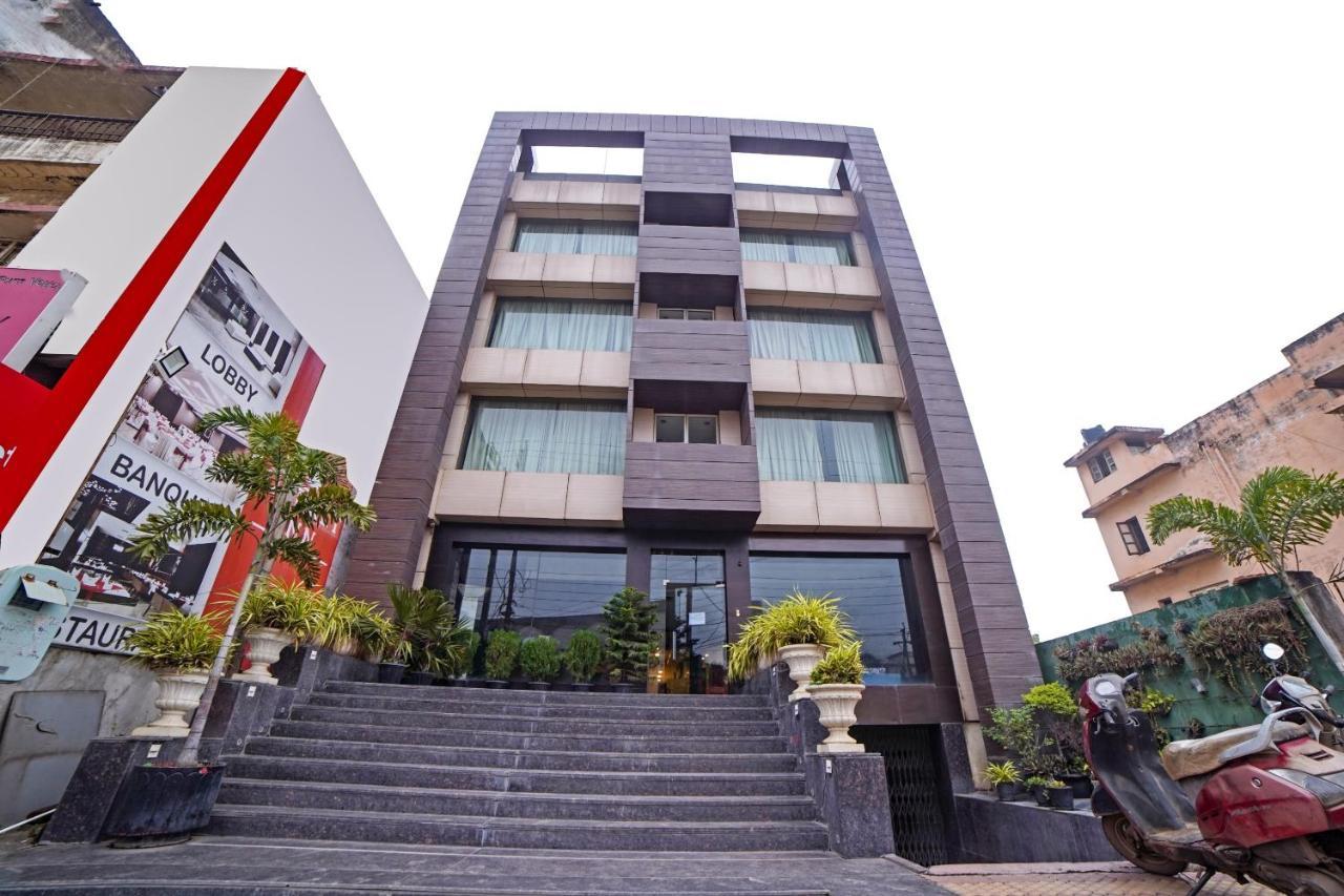 Hotel Garnet Durg Esterno foto